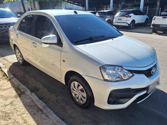 TOYOTA ETIOS 1.5 X SEDAN 16V FLEX 4P AUTOMÁTICO